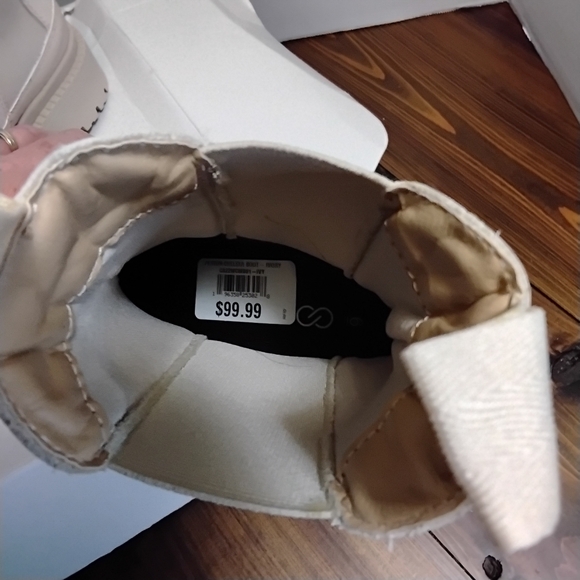 CALIA by Carrie Underwood White Ankle Boots - Picture 6 of 8